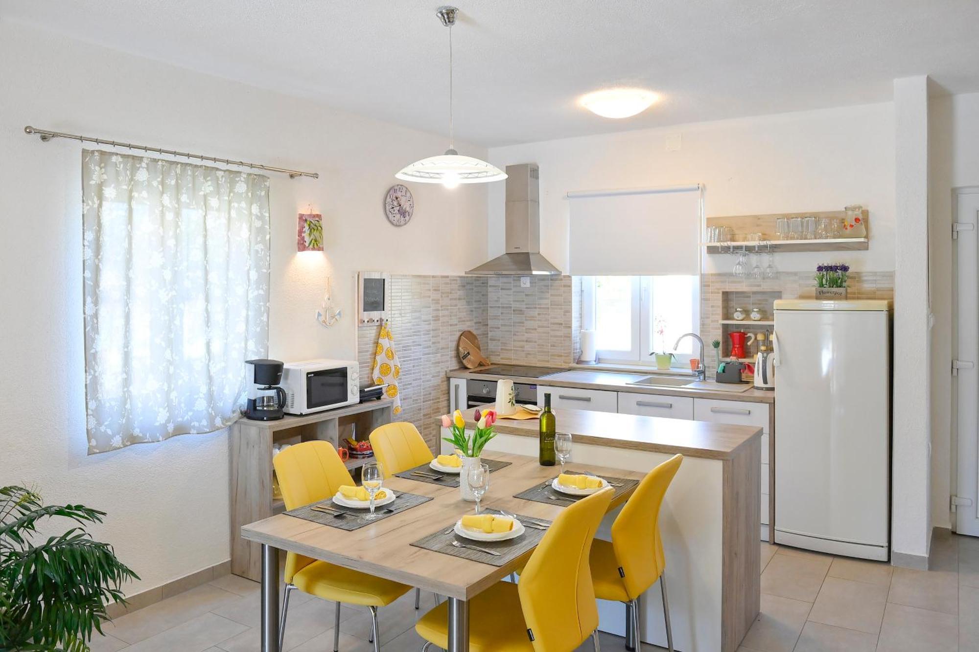 Vacation House Ulika Gabonjin Экстерьер фото