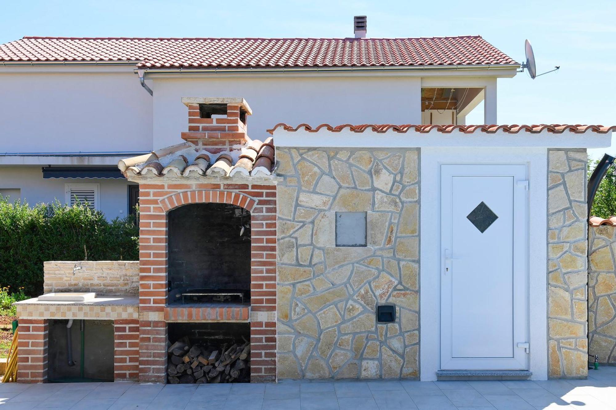 Vacation House Ulika Gabonjin Экстерьер фото